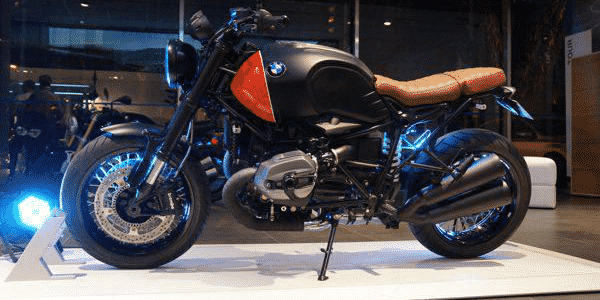 bmw摩托車3 (1).png